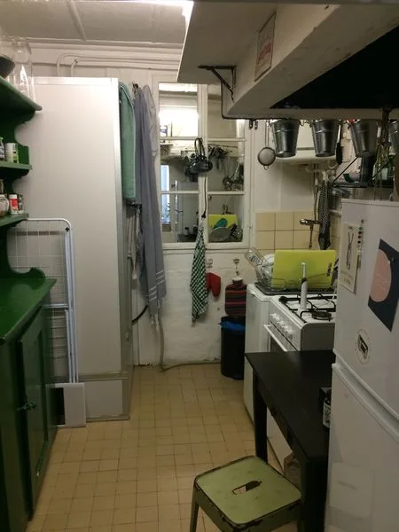 Altwohnung mit Küchenmitbenutzung, Studentenwohnung