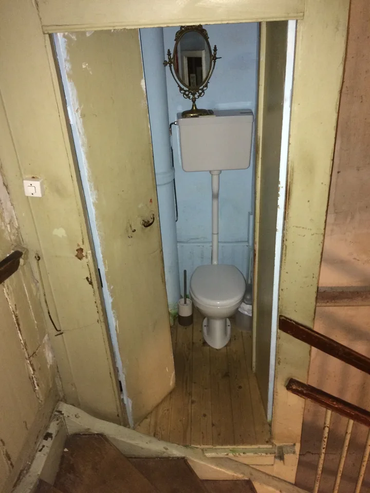 Altwohnung mit Küchenmitbenutzung, Studentenwohnung