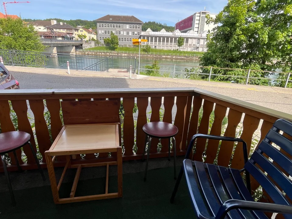 Casa multifamiliare con 4 appartamenti in una posizione incantevole direttamente sul fiume Aare. – foto 10 di 30