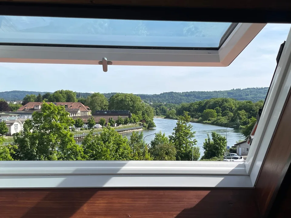 Casa multifamiliare con 4 appartamenti in una posizione incantevole direttamente sul fiume Aare. – foto 28 di 30