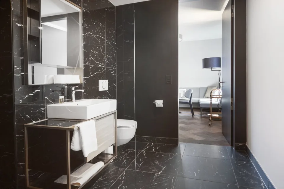 Über den Dächern von Zürich - mit privater Dachterrasse