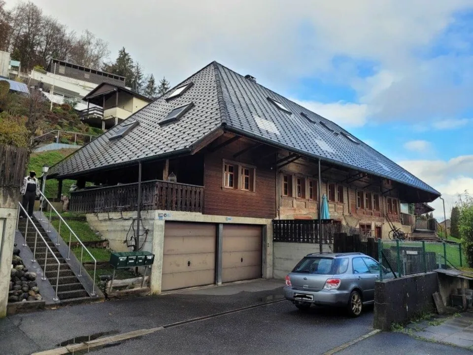 Charmante 3.5 Maisonette-Wohnung im EG mit rustikalem Flair