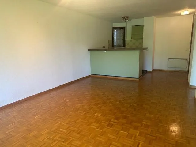 Appartamento di due e mezzo locali con terrazza a St-Cergue