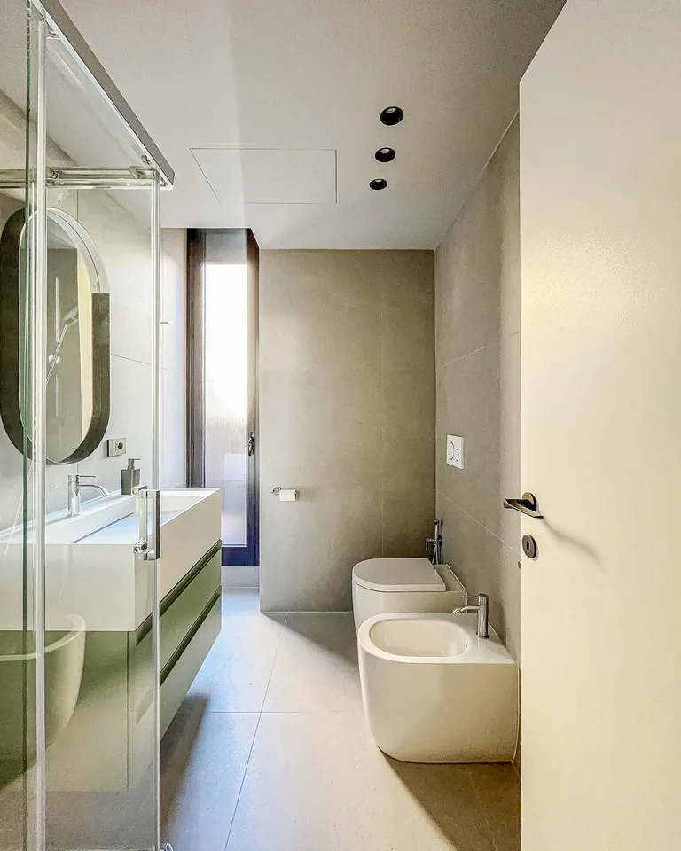 Moderne 2.5 Zimmer Wohnung im letzten Stock in Grancia