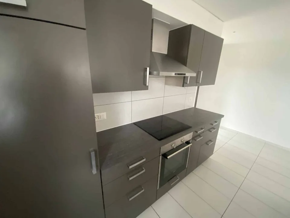 Sehr schönes 3.5-Zimmer-Apartment im 1. Stock