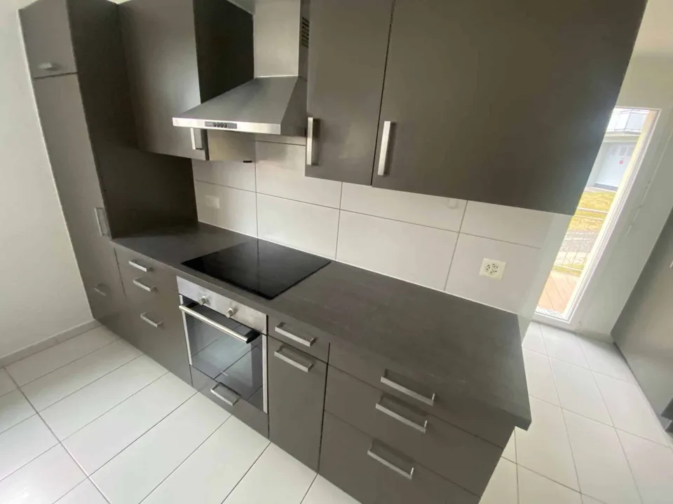 Sehr schönes 3.5-Zimmer-Apartment im 1. Stock