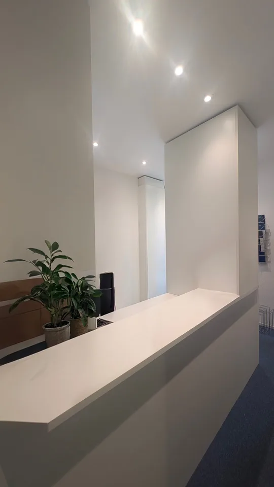 Espaces de bureau modernes directement à la gare principale