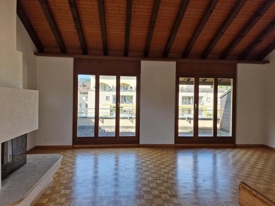 Magnifique appartement en attique maisonnette avec grande terrasse