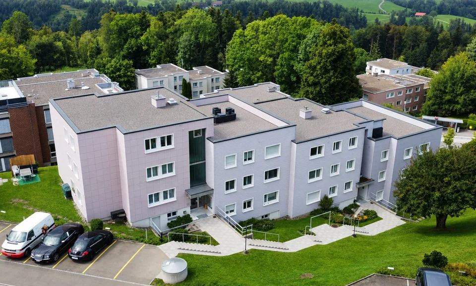 Erstbezug nach hochwertiger Totalsanierung – Wohnen mit Stil an bester Lage in St. Gallen