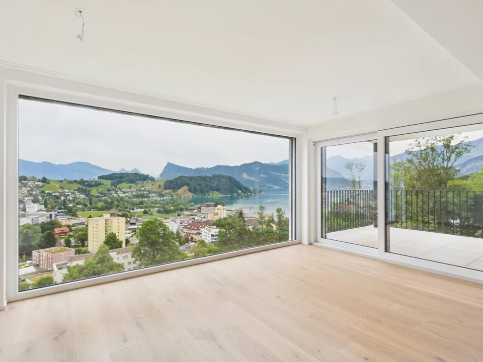 4.5-Zimmer Eigentumswohnung mit See-, Stadt- und Bergsicht!