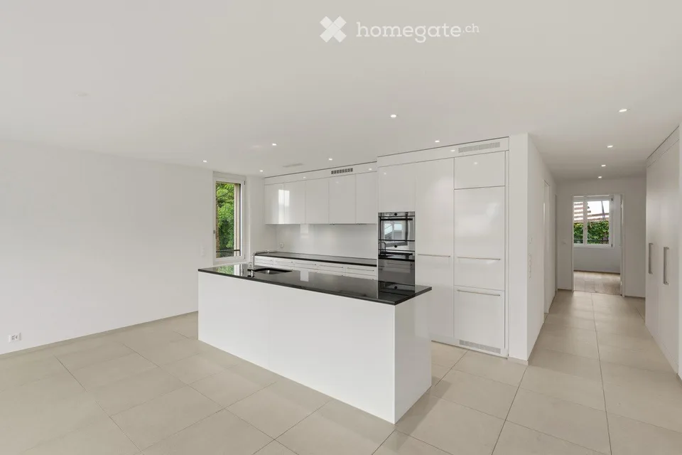 Helle 3.5-Zimmer-Wohnung in Greppen – modern, ruhig und seenah