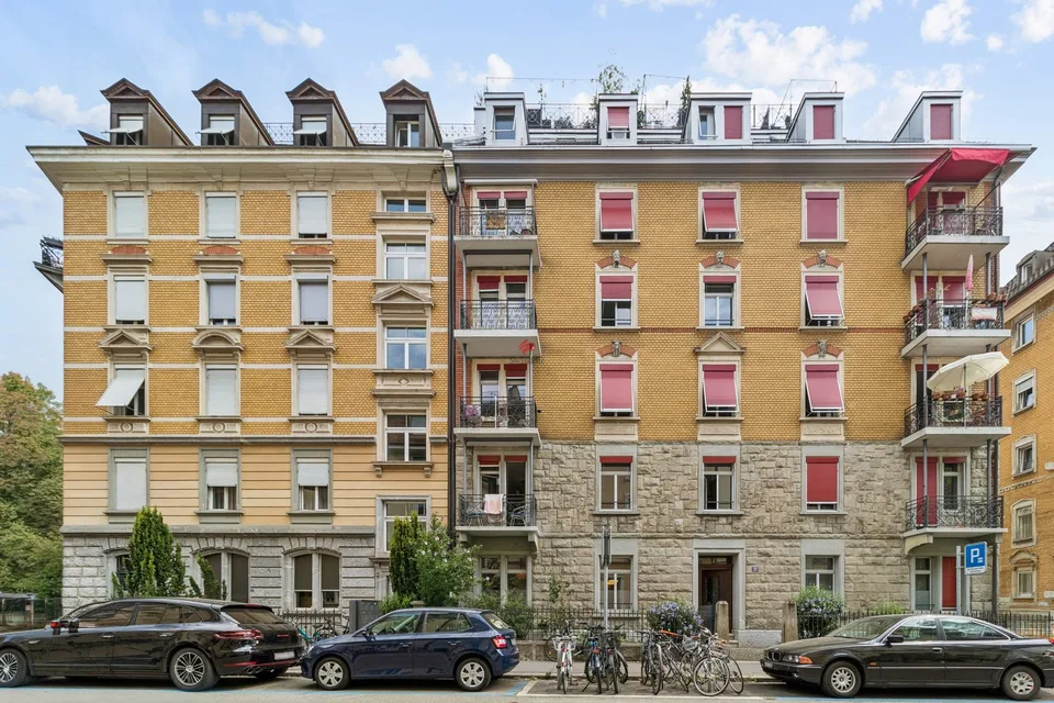 Moderne Stadtwohnung mit historischem Charme