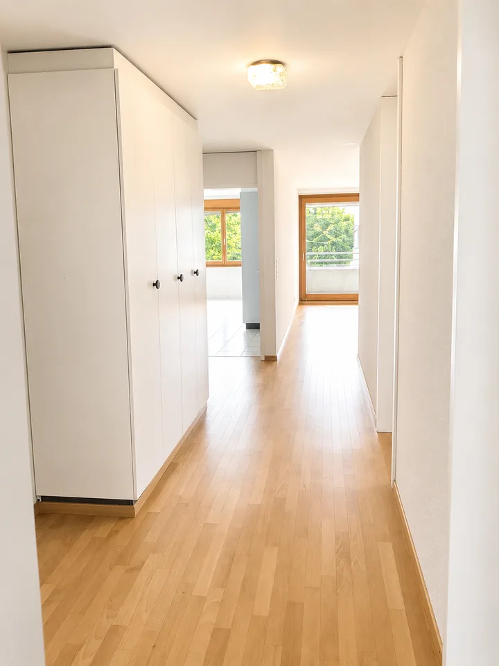 Appartement lumineux 3.5 pièces avec balcon à Biel – disponible immédiatement !