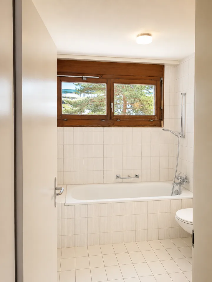 Appartement lumineux 3.5 pièces avec balcon à Biel – disponible immédiatement !