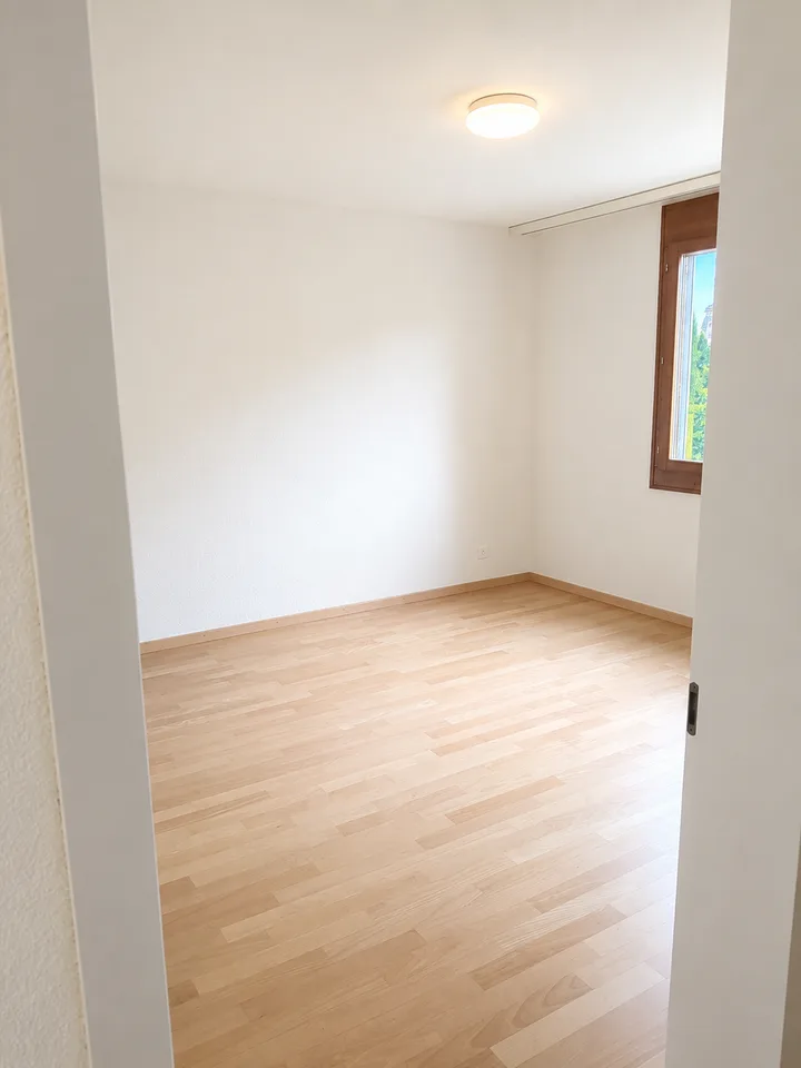 Appartement lumineux 3.5 pièces avec balcon à Biel – disponible immédiatement !