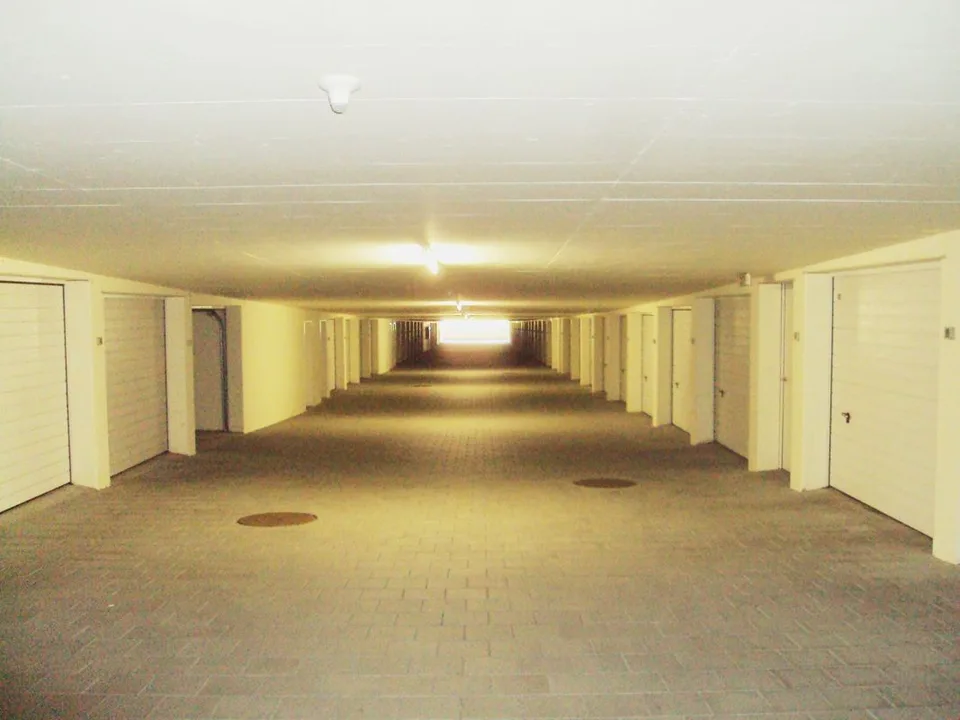 Zu vermieten abschliessbare Garagebox - für maximale Sicherheit