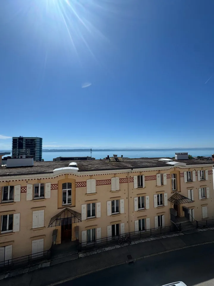 Magnifique appartement avec vue sur le lac et les Alpes, proche de ...