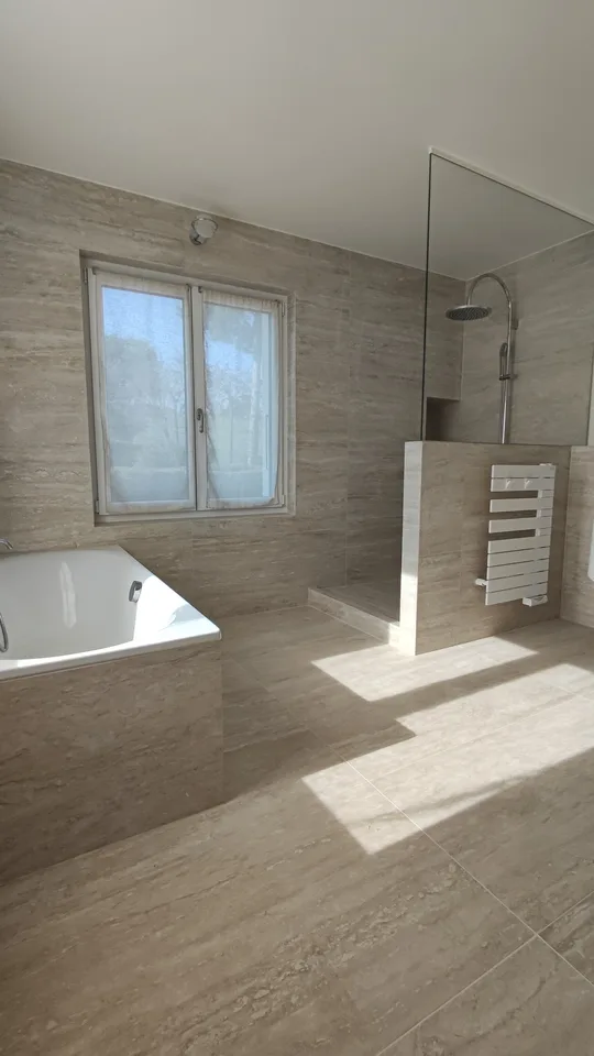Majestueuse villa de 9 pièces avec accès privé au lac – photo 7 sur 12