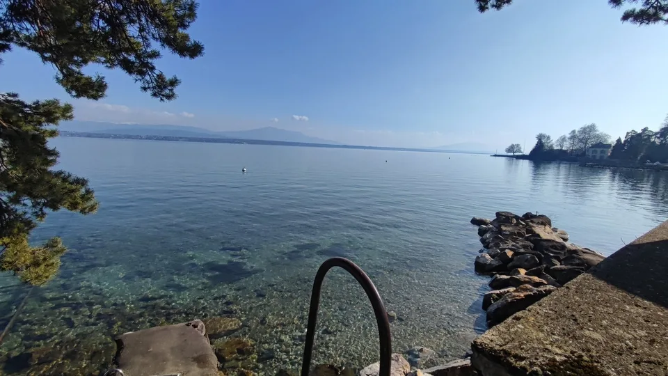 Majestueuse villa de 9 pièces avec accès privé au lac – photo 12 sur 12