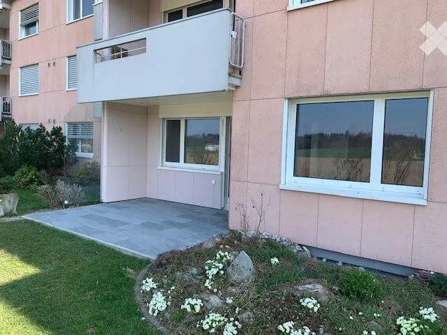Charmante 3.5 Zimmer WHG mit super Aussicht