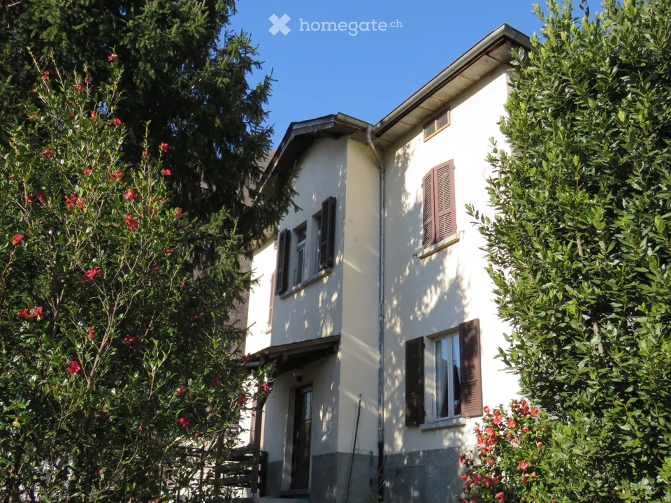 Casa ticinese da ristrutturare - con terreno
