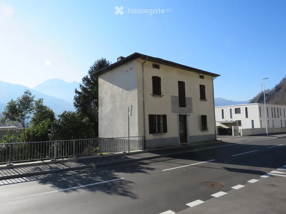 Maison tessinoise à rénover - avec terrain