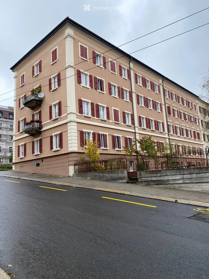 À louer Charmant 3, 5 pièces  La Chaux-de-Fonds