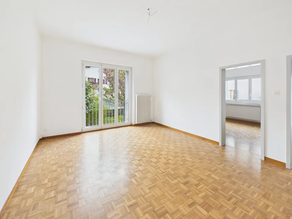 Bello appartamento di 3.5 locali con balcone a Boécourt