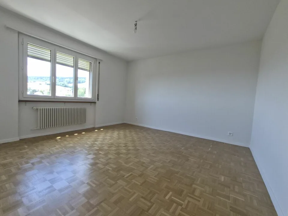 Rénové ! Appartement de 4 pièces au 7ème étage