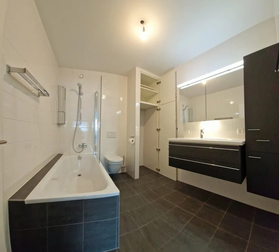 CHÊNE-BOURG | SUPERBES 4 ZIMMER-ATTIKAWOHNUNG – Foto 11 von 13