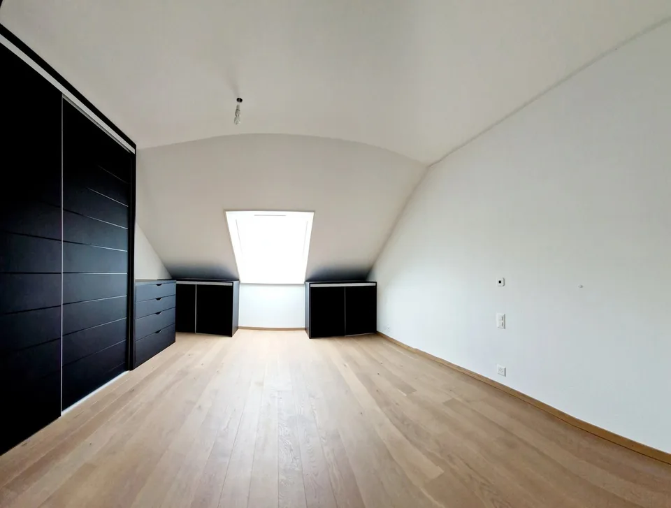 CHÊNE-BOURG | SUPERBES 4 ZIMMER-ATTIKAWOHNUNG – Foto 9 von 13