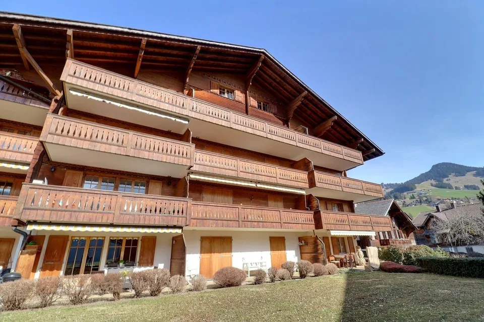 Bel appartement de 4 pièces avec grand balcon