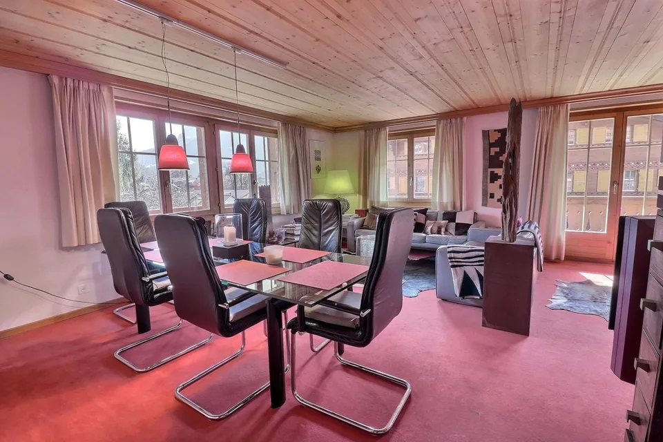 Bel appartement de 4 pièces avec grand balcon
