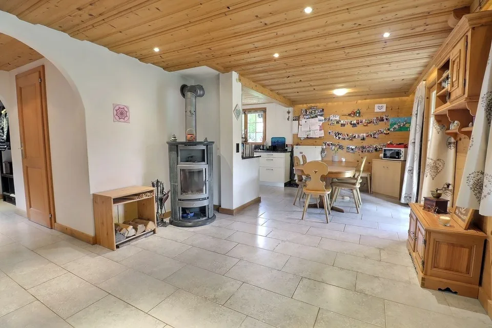 Schönes Chalet zum Verkauf in Rossinière