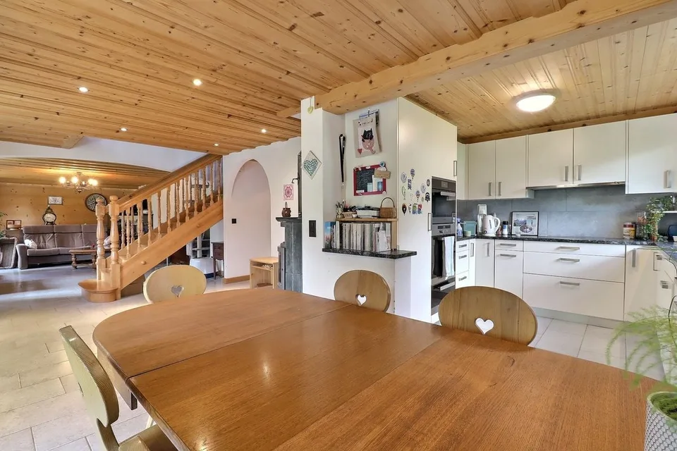 Schönes Chalet zum Verkauf in Rossinière