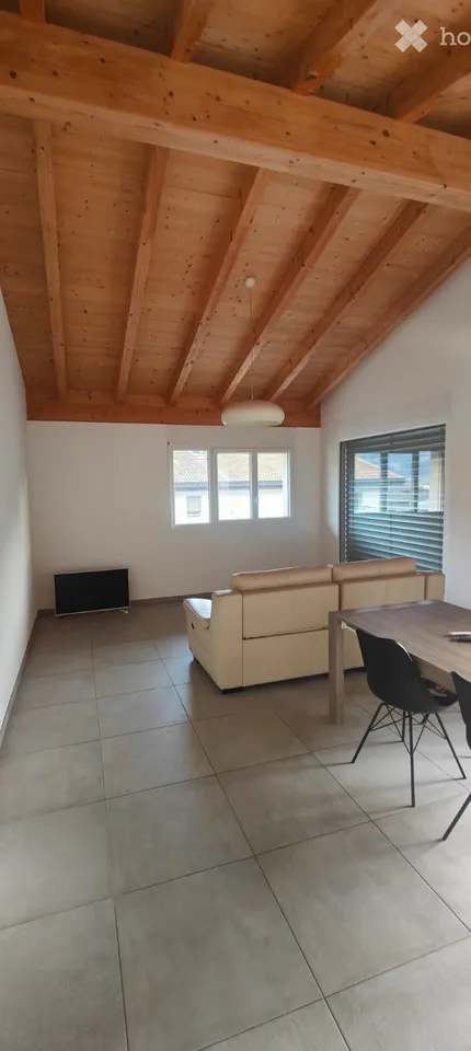 Appartamento mansardato di 3.5 locali a Vétroz