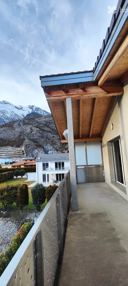 Appartement en attique de 3.5 pièces à Vétroz