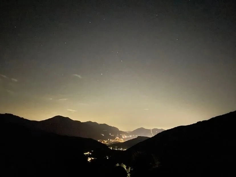 Affascinante casa rustica con vista panoramica a Gola di Lago