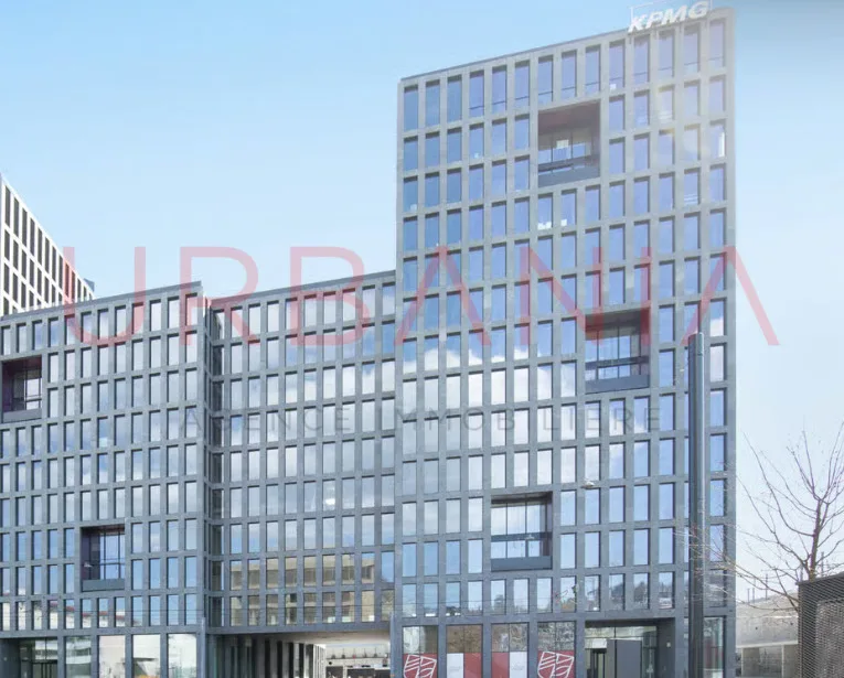 OPPORTUNITE UNIQUE-BUREAUX DE 477 M2 A PONT-ROUGE