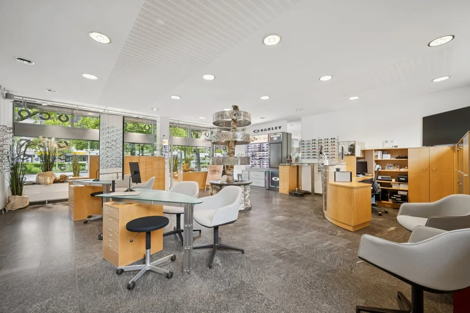 Vielseitige Gewerbefläche mit Büro und Lager an bester Lage – Foto 6 von 21