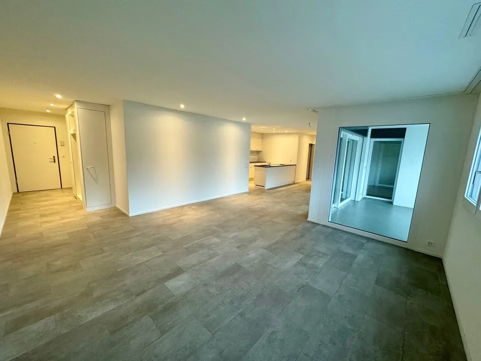 Moderne 3.5-Zimmer-Wohnung im Erdgeschoss
