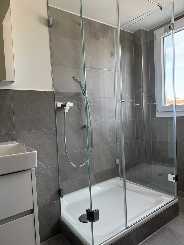 Charmante 5-Zimmer-Maisonette-Wohnung an ruhiger Quartierstrasse in Basel – Foto 6 von 20
