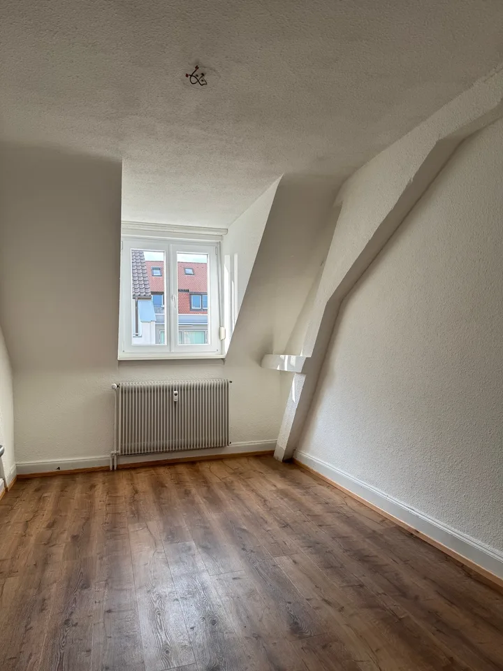 Charmante 5-Zimmer-Maisonette-Wohnung an ruhiger Quartierstrasse in Basel