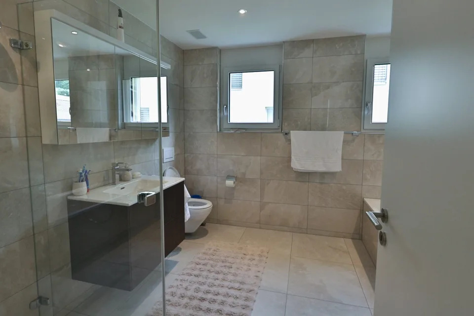 Casa a schiera moderna di 6,5 locali con giardino di 146 m2 a Waltenschwil – foto 6 di 15
