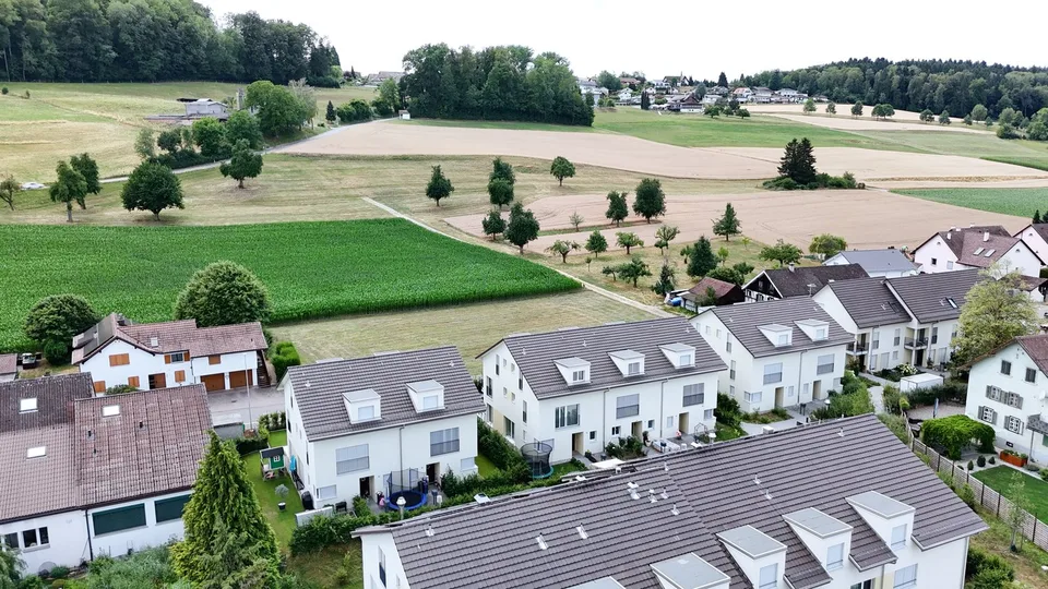 Casa a schiera moderna di 6,5 locali con giardino di 146 m2 a Waltenschwil – foto 15 di 15