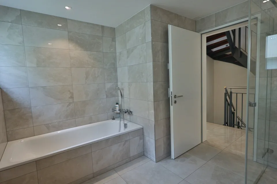 Casa a schiera moderna di 6,5 locali con giardino di 146 m2 a Waltenschwil – foto 7 di 15