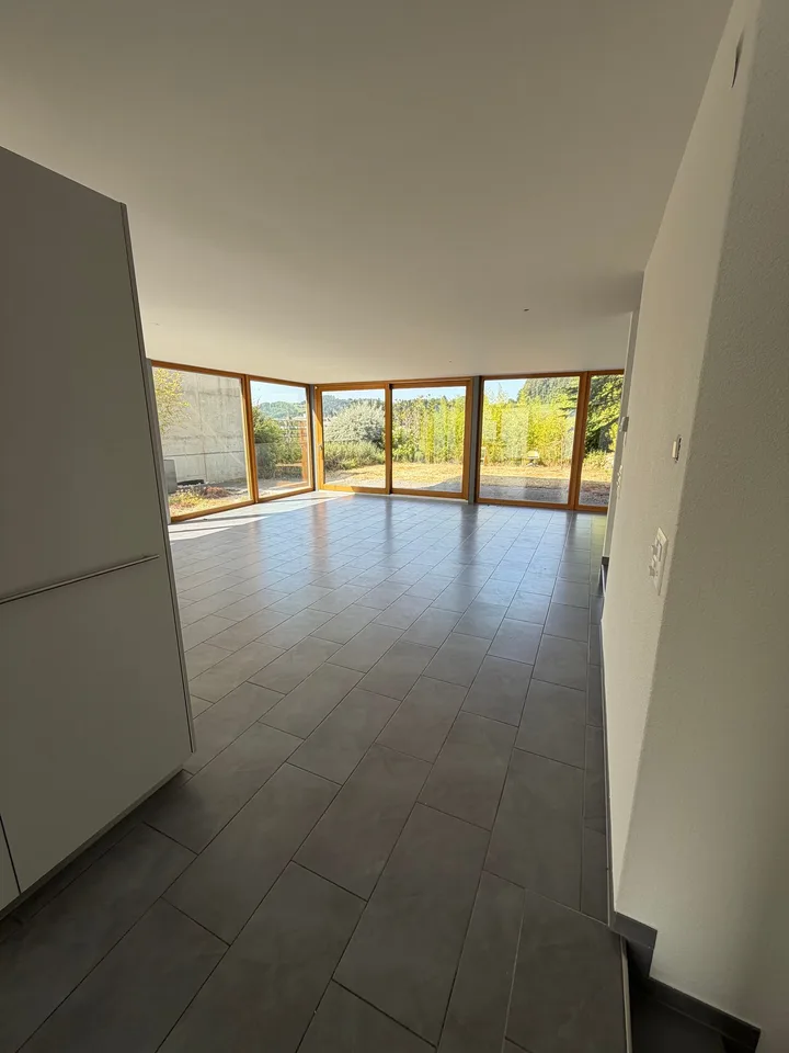 Modernes 5-Zimmer-Reihenhaus mit sonnigem Garten in familienfreundlicher Lage