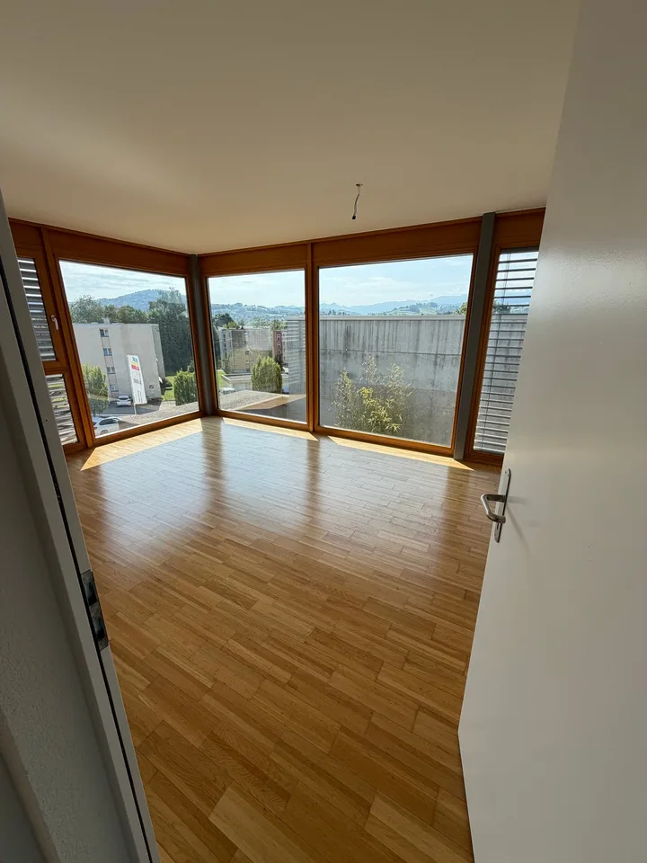 Modernes 5-Zimmer-Reihenhaus mit sonnigem Garten in familienfreundlicher Lage – Foto 10 von 15