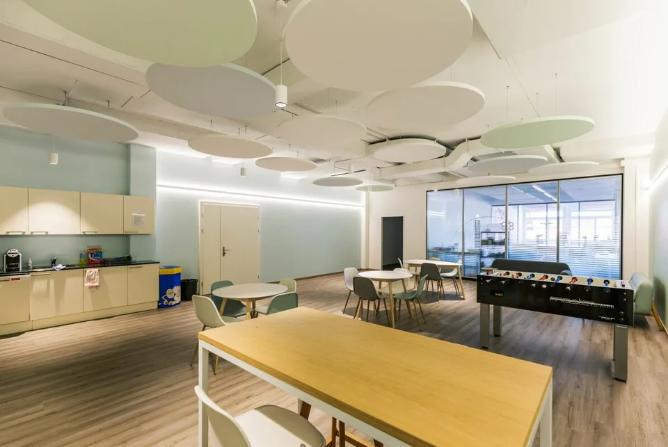 Büro mit Mitbenutzung von Küche & Sitzungszimmer in Volketswil