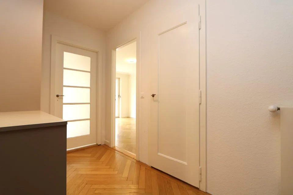 Zweieinhalb-Zimmer-Wohnung mit Balkon in Champel-Florissant